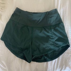 Green lululemon shorts size 4 💚
